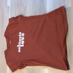 Universal Thread girls t-shirt